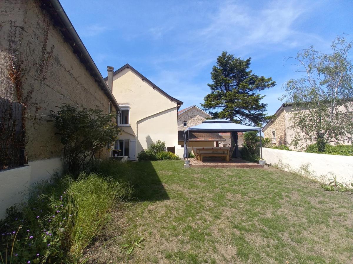 Gite Des Pleiades Villemoirieu Extérieur photo
