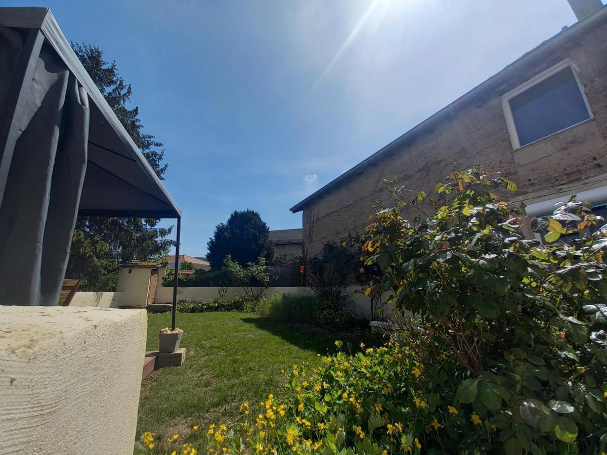 Gite Des Pleiades Villemoirieu Extérieur photo